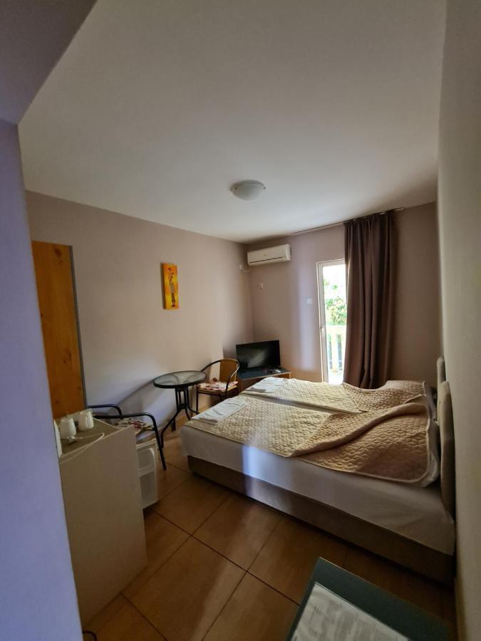 Hibiscus Guest House Budva Exterior foto
